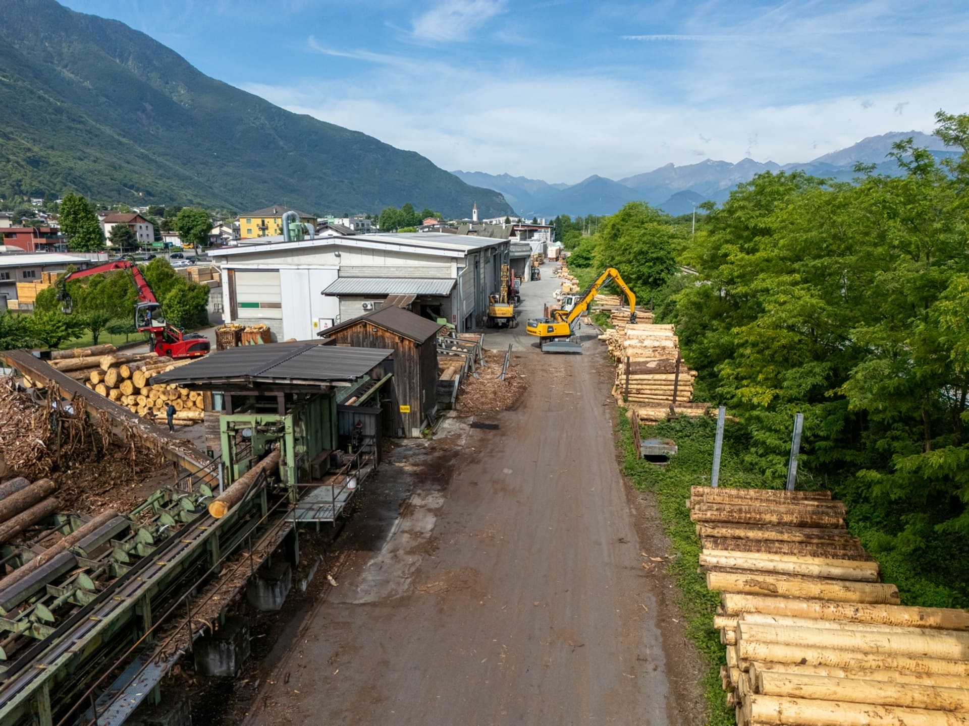 capannoni di Franco Mariana Legnami in valtellina