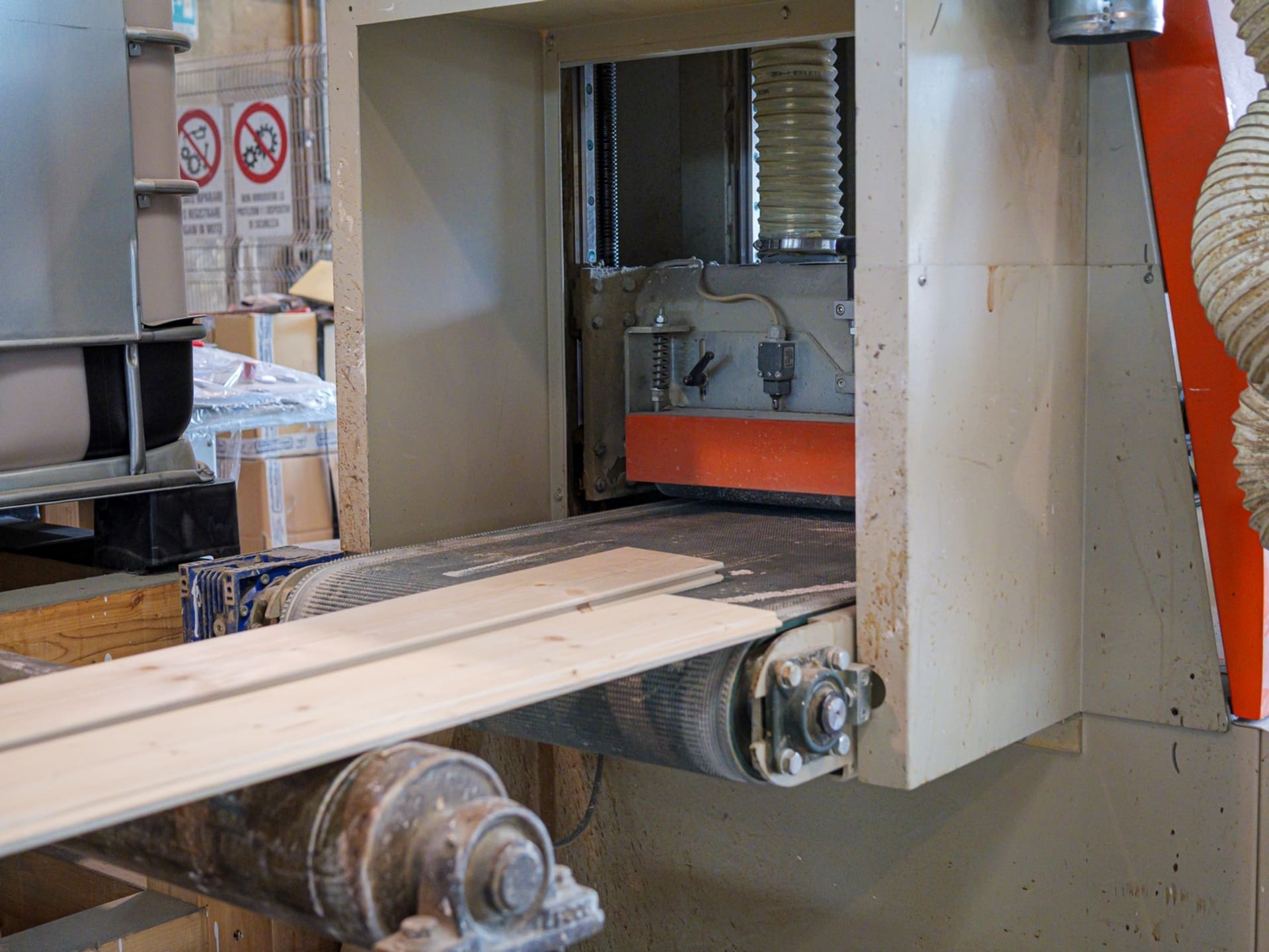 macchinario per lavorazione legno